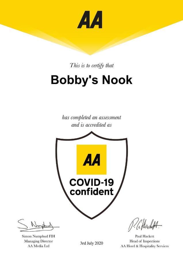 Bobby'S Nook Villa Stroud  Luaran gambar